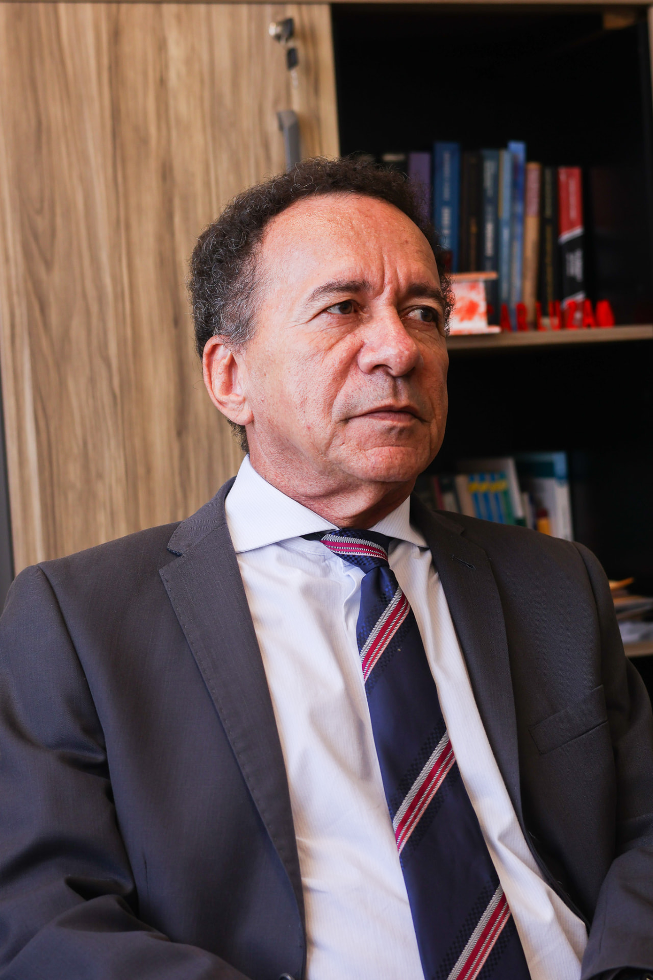 Retrato do advogado Carluzan Severo Neto